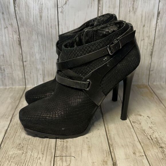 Guess High Heels Womens 7 M Strap Stiletto Side Zips Black Snake Print Leather - Picture 7 of 10